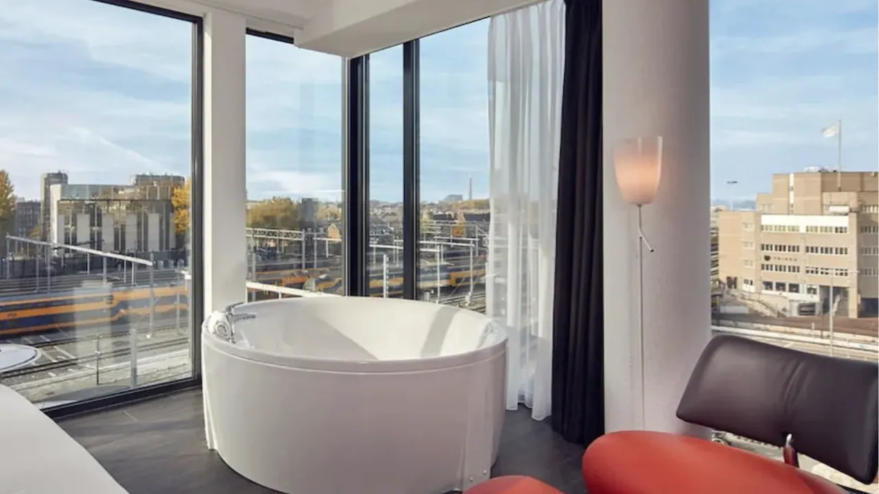 Bubbelbad in hotelkamer Inntel Hotels Utrecht Centre
